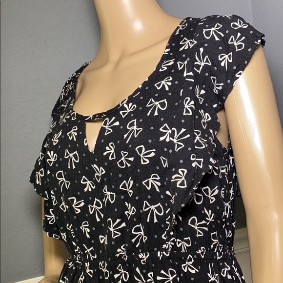 Lush M Bow Black Dress. - Picture 4 of 12